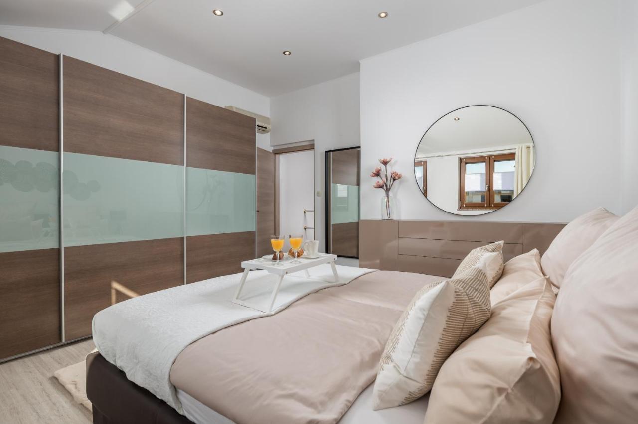 Nobis Apartment Rijeka Luaran gambar