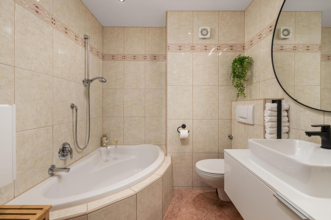 Nobis Apartment Rijeka Luaran gambar