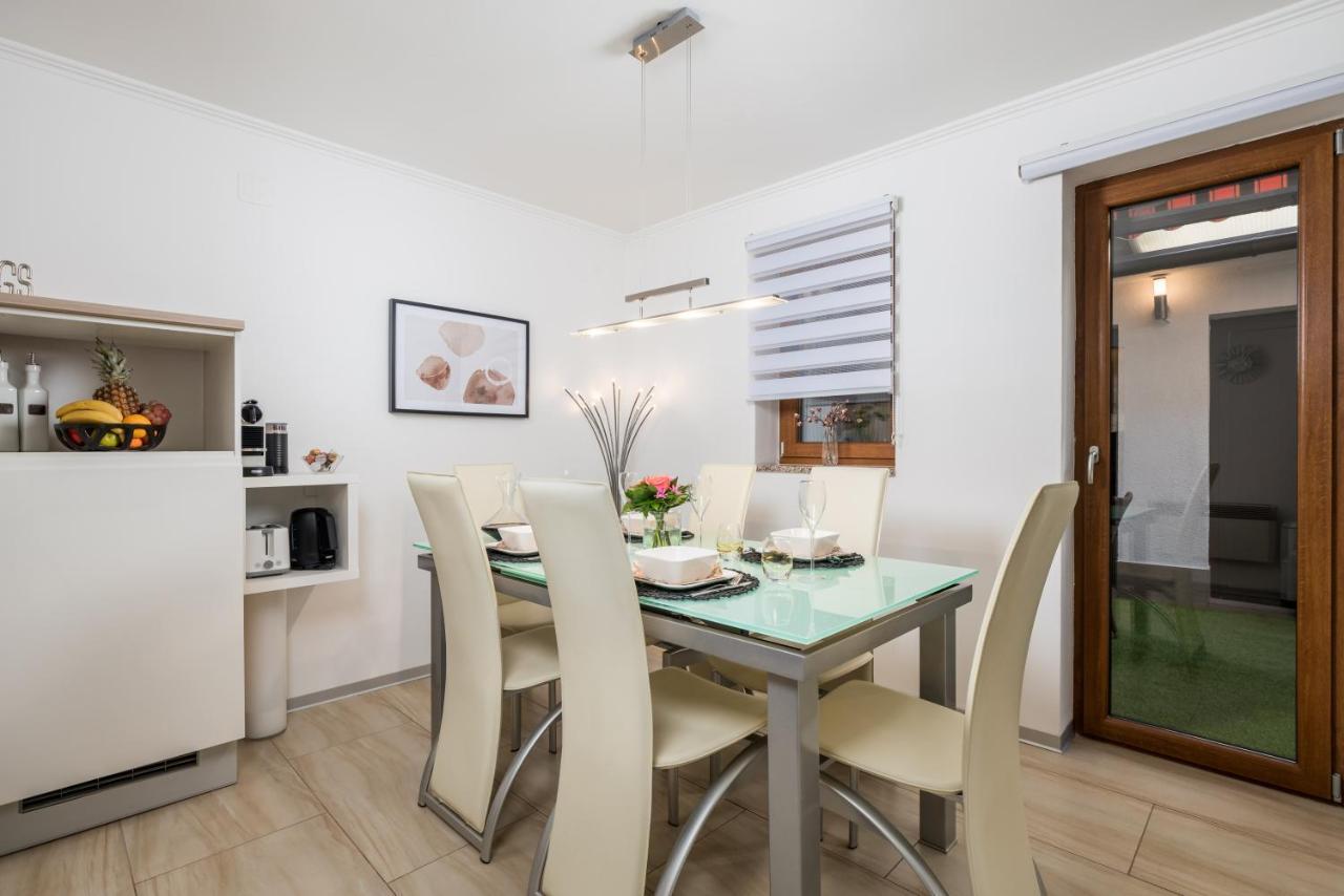 Nobis Apartment Rijeka Luaran gambar